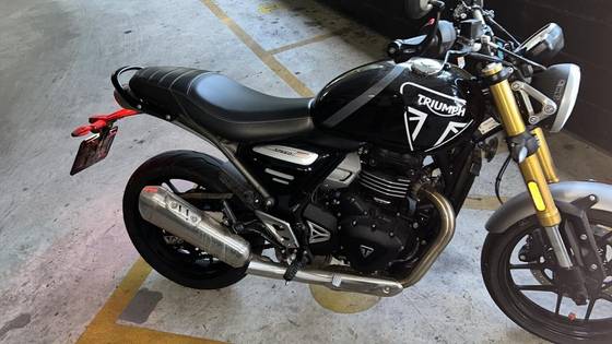 TRIUMPH SPEED 400 TRIUMPH SPEED 400